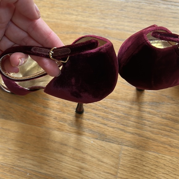 Dolce & Gabbana Velvet and Leather Burgundy Heels - Picture 6 of 8